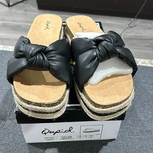 New with Box Qupid Cancun Women's Slide Platform Black Sandals SZ 9